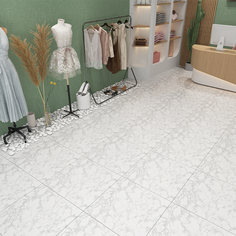 Pegatina para suelos LVT de mármol blanco grisáceo 
